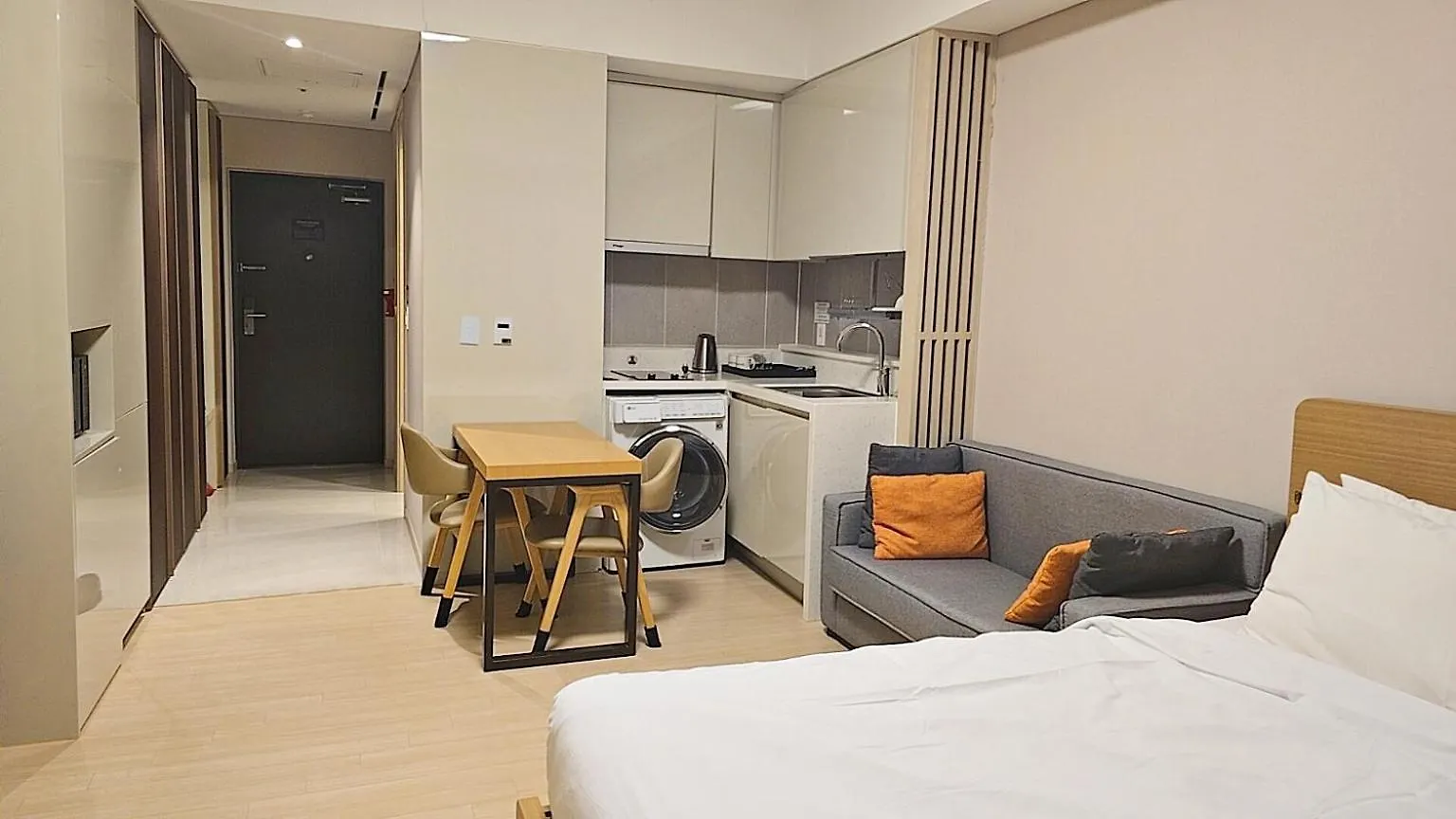 Golden Tulip Incheon Airport Hotel 4*,  Korsel