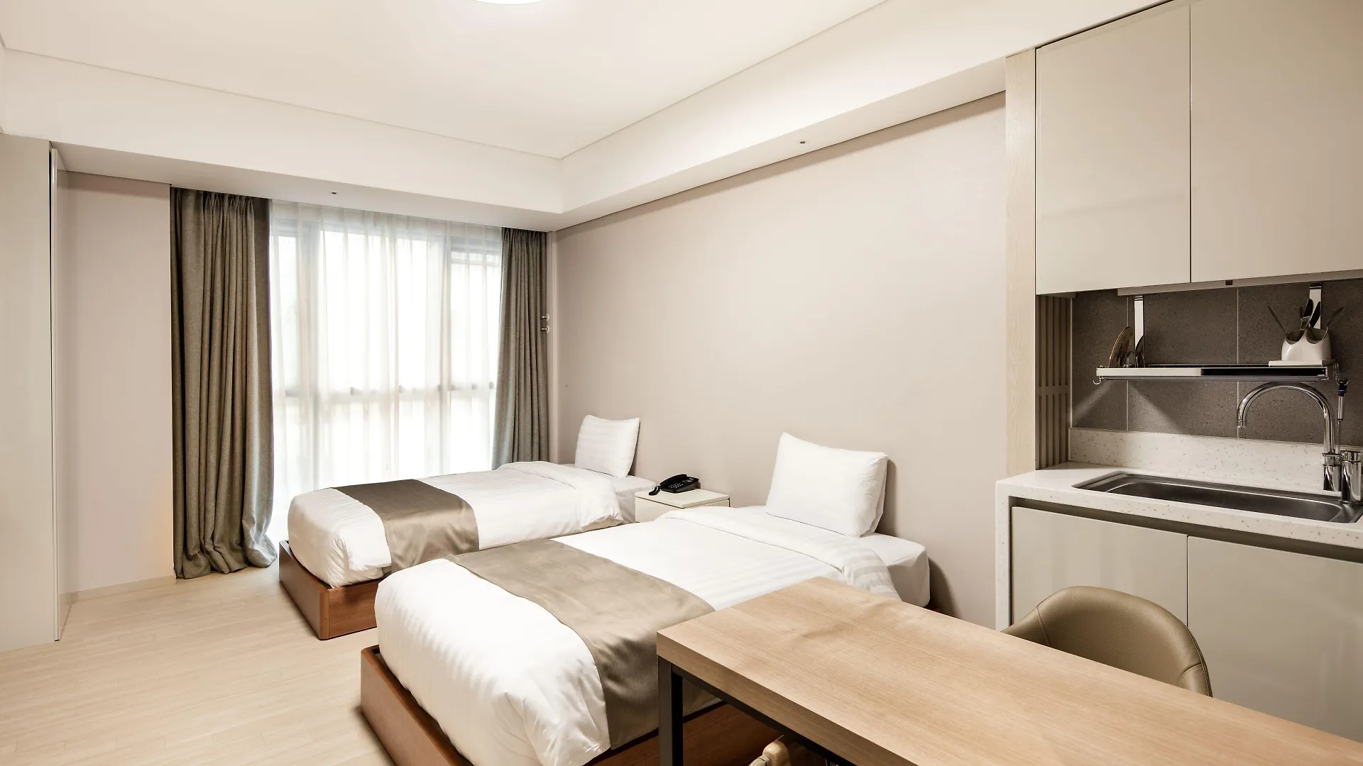 Golden Tulip Incheon Airport Hotel