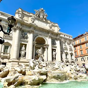 Trevi Romantic Alcova Itália