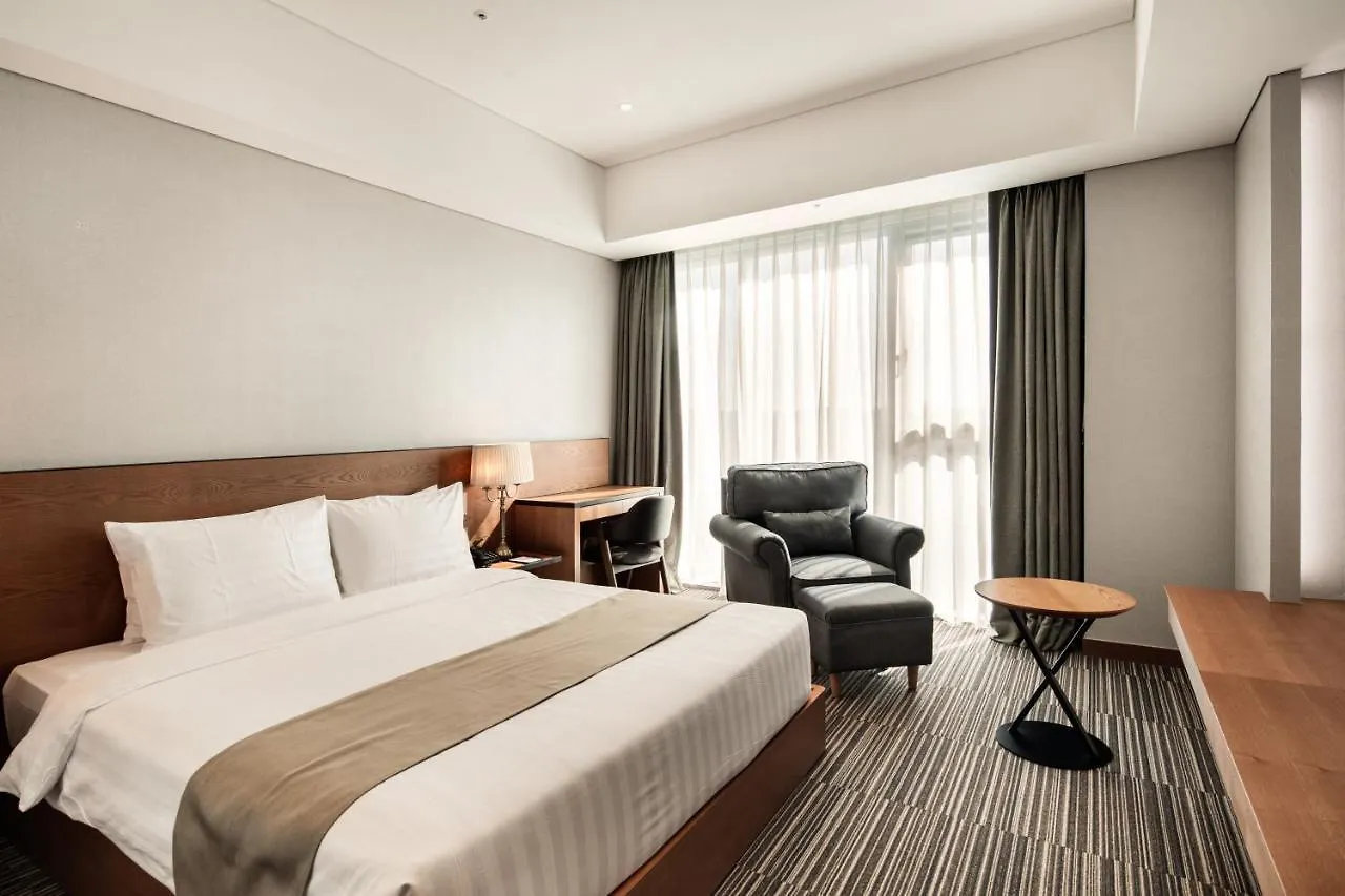 Golden Tulip Incheon Airport Hotel 4*,  South Korea